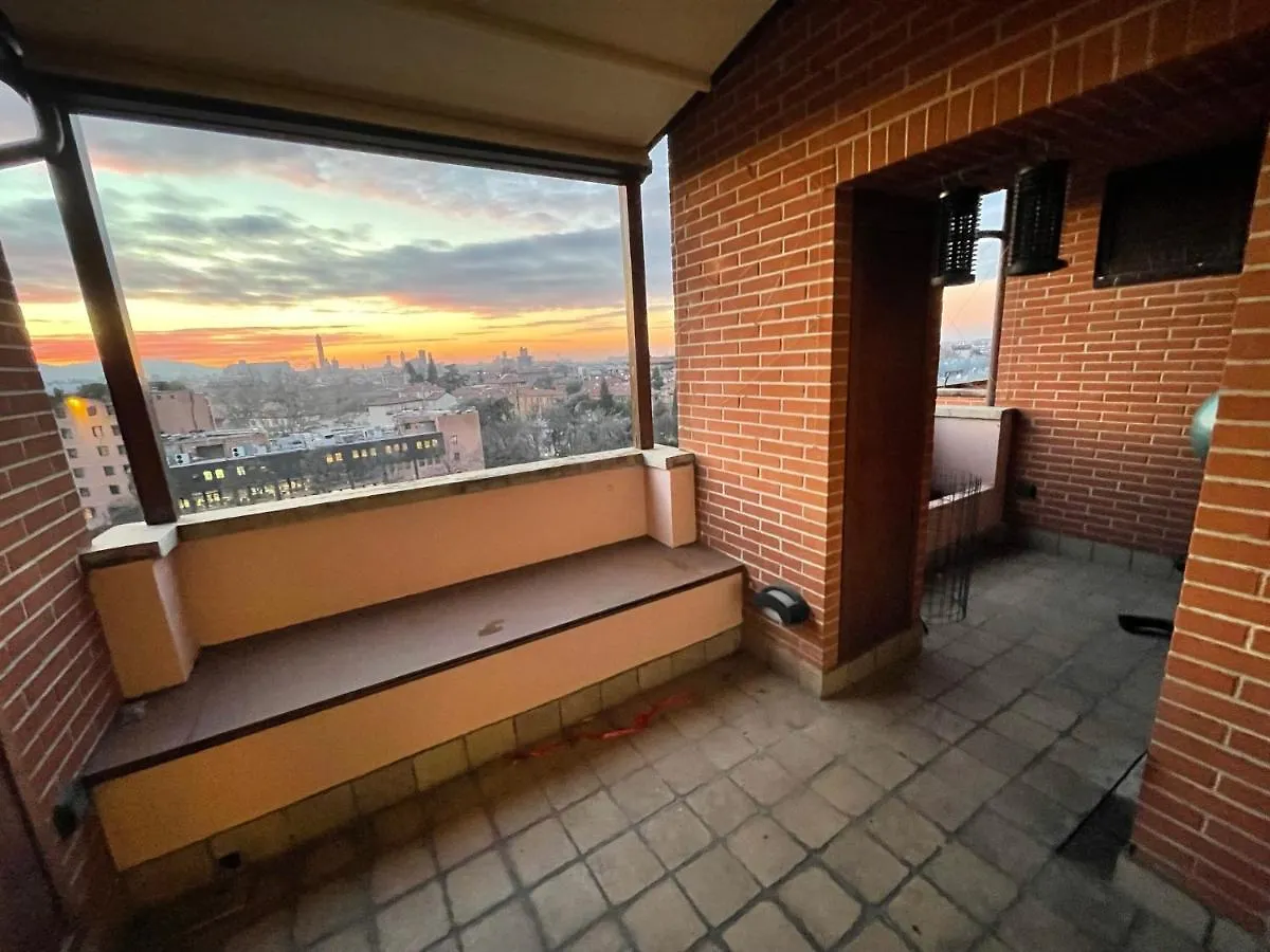 Attico Con Vista Spettacolare E Jacuzzi Apartment Bologna 0*,