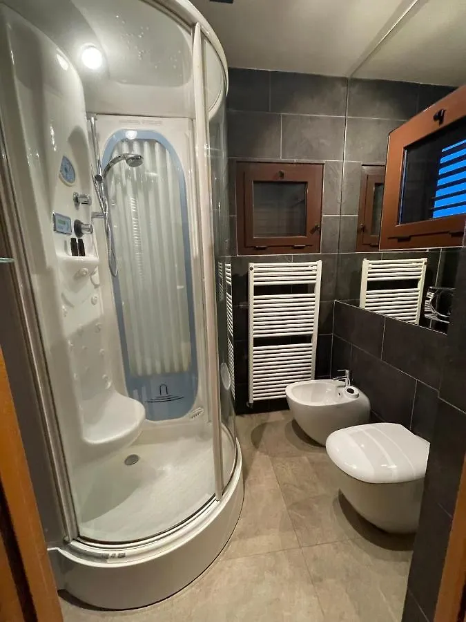 Attico Con Vista Spettacolare E Jacuzzi Apartment Bologna 0*,