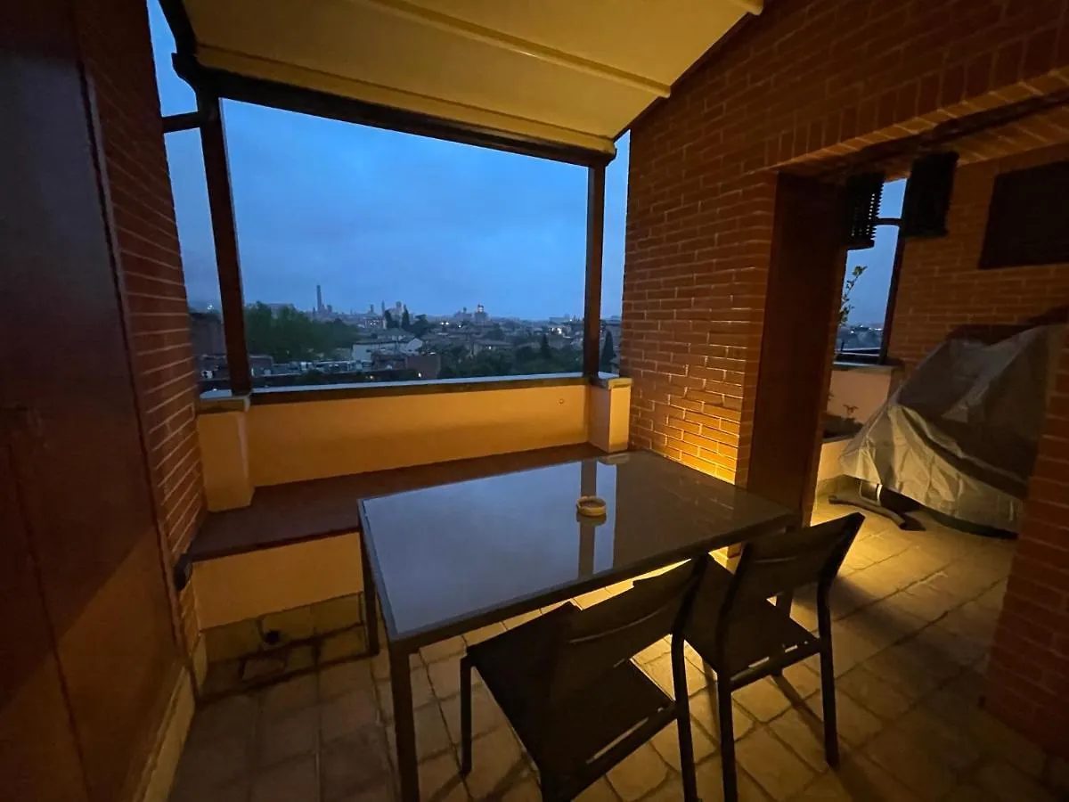 Attico Con Vista Spettacolare E Jacuzzi Apartment Bologna
